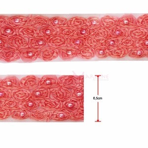 Passamanaria flor 4 fileiras com pérolas coral por metro